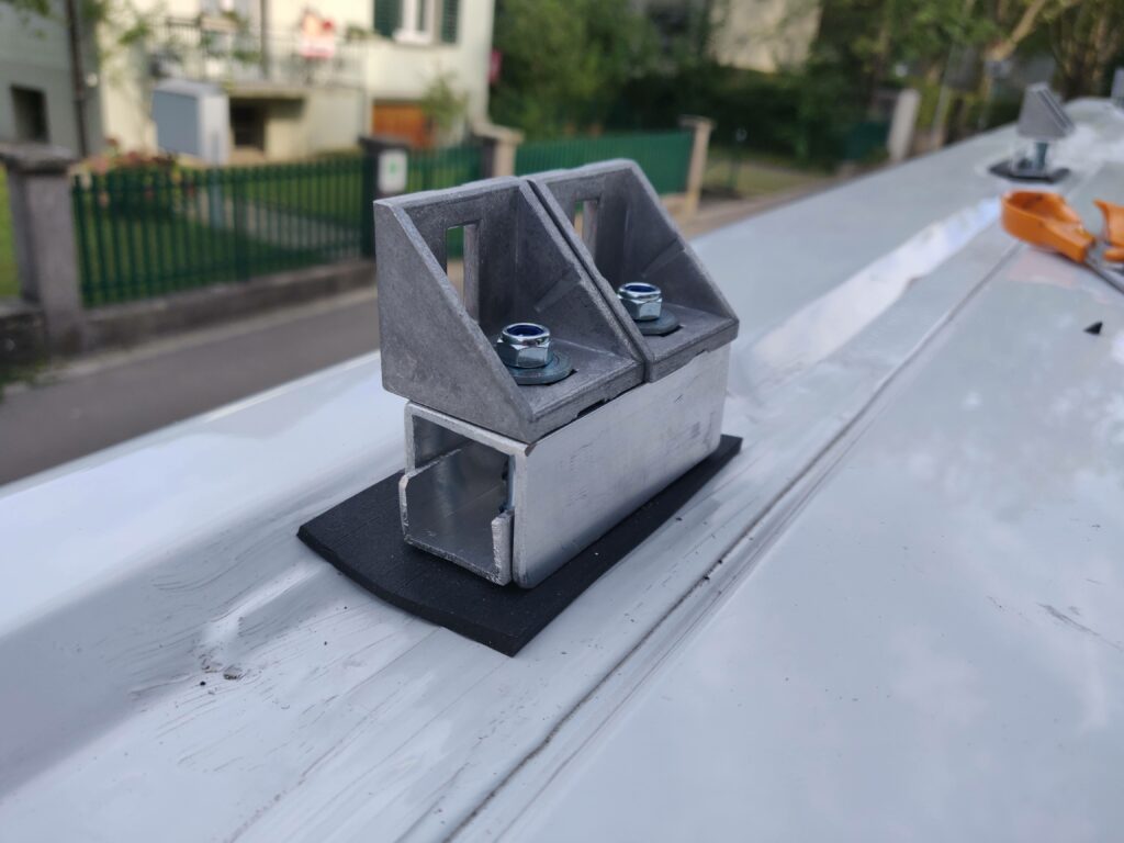 Assembled mounting bracket